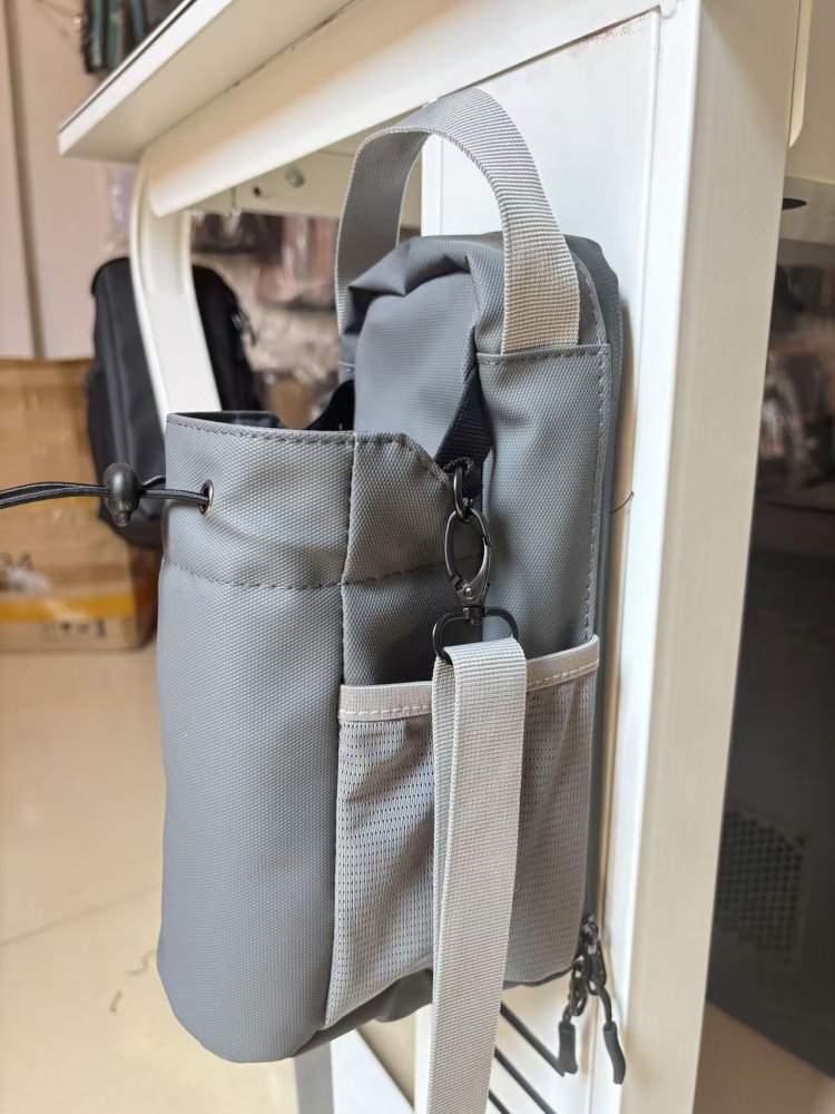 2025 마그네틱 물병 파우치 가방 체육관 전용 야외  - Hydration Pack Outdoor 리뷰 및 가격
